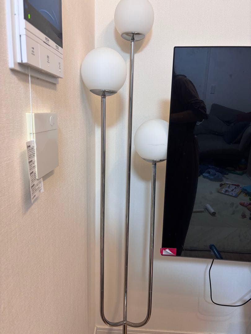 IKEA SIMRISHAMN フロアスタンドライト 照明 電球3灯付き