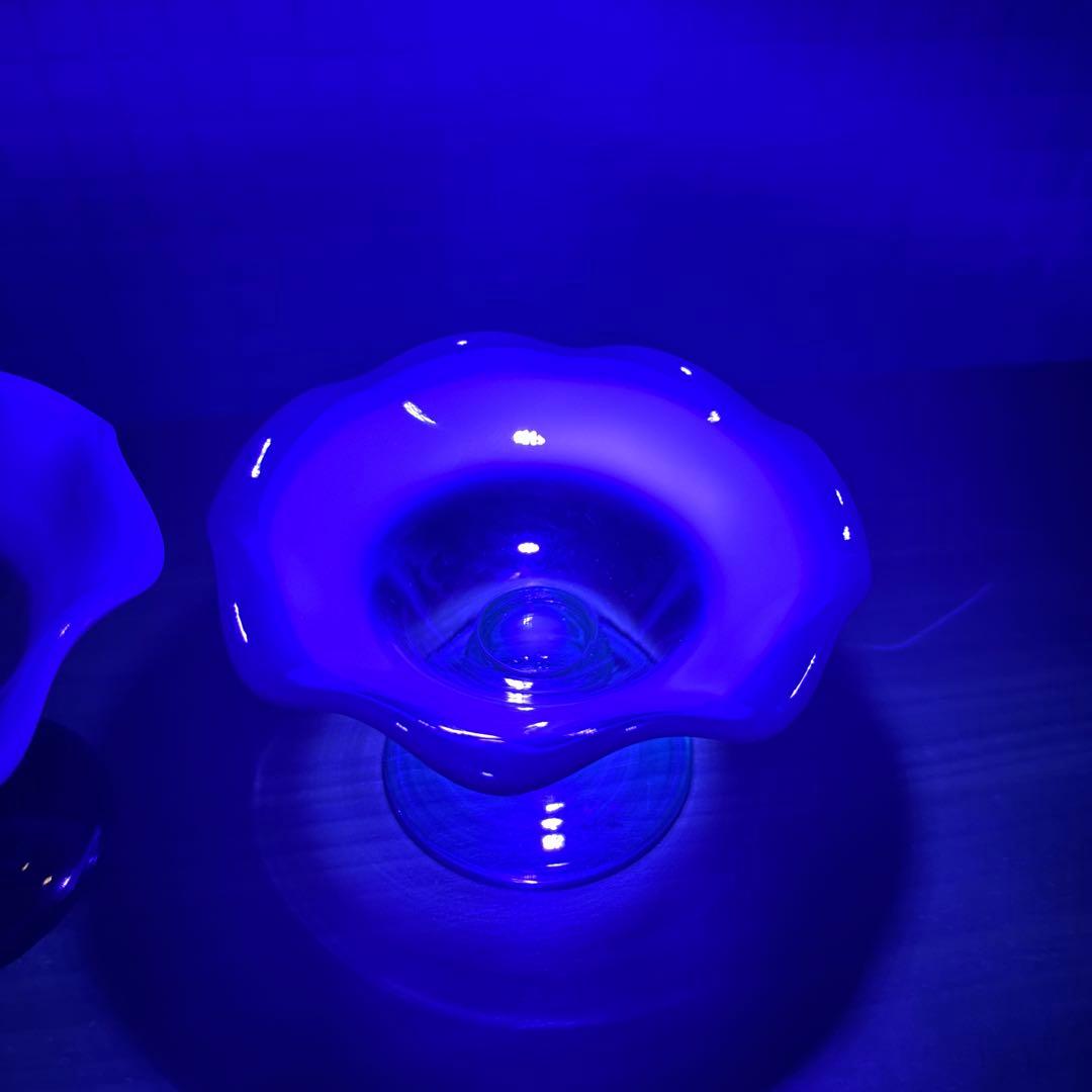 氷コップ 三色 手吹き ガラス 乳白色 レトロ 色付き脚 セット