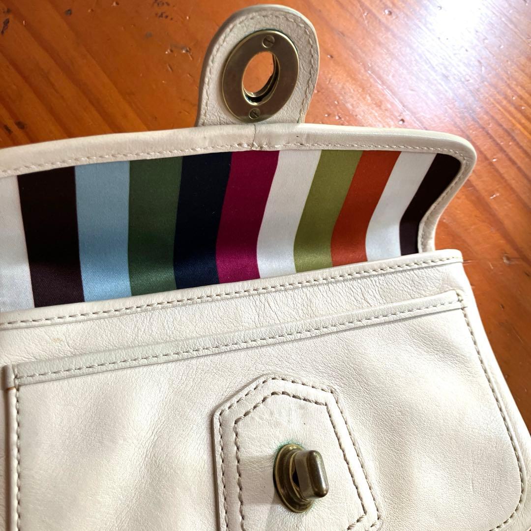 COACH アイボリーレザーポーチ