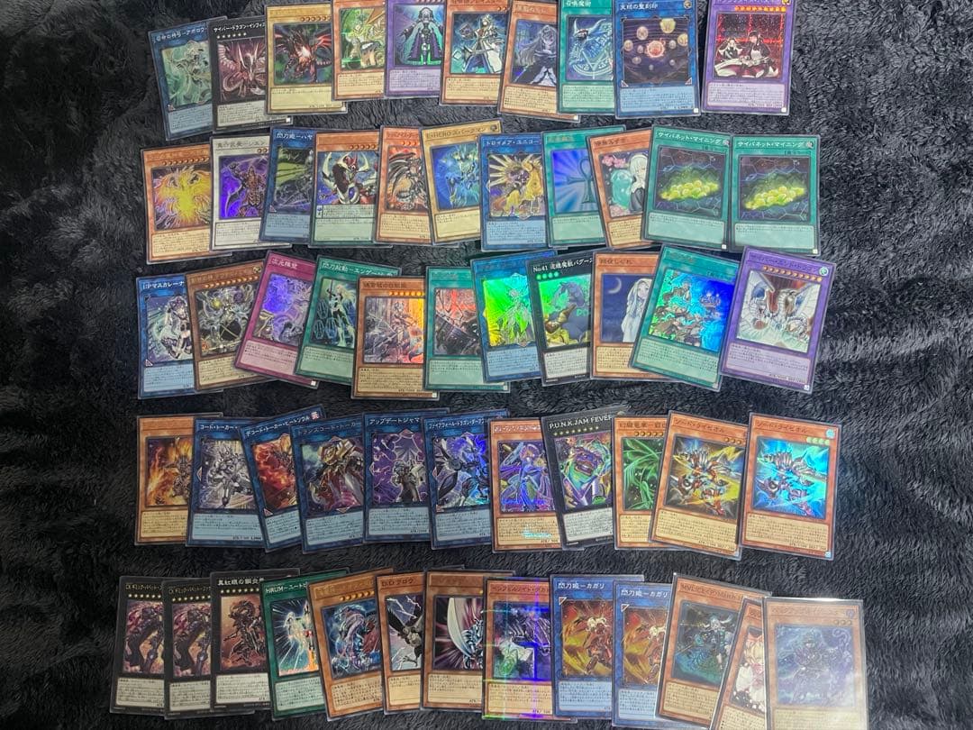 d*7様 [遊戯王]引退品！　1万枚相当　レアリティ多数