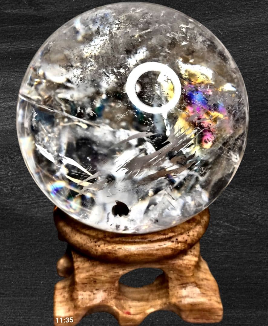 天然アイリスクォーツ スフィア 54mm 丸玉 ブラジル産 木製台座付 虹 透明