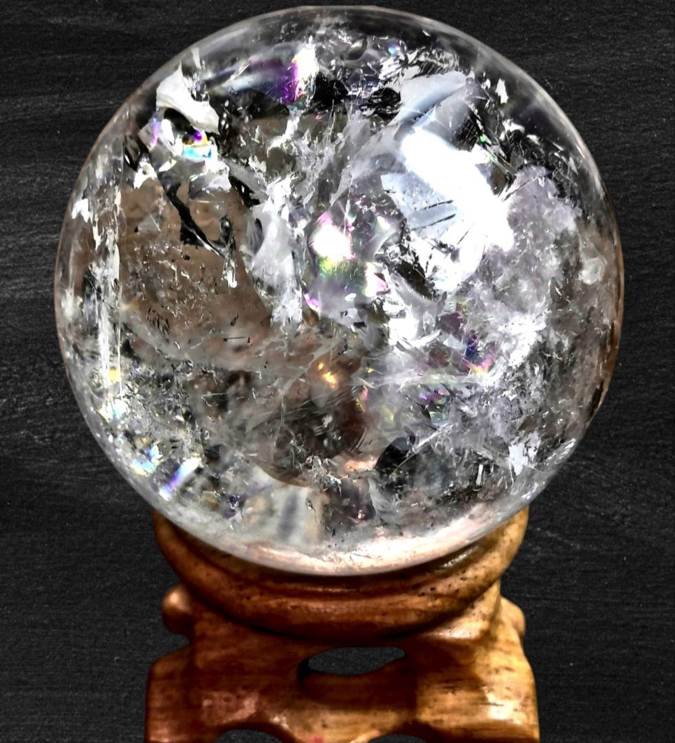天然アイリスクォーツ スフィア 54mm 丸玉 ブラジル産 木製台座付 虹 透明