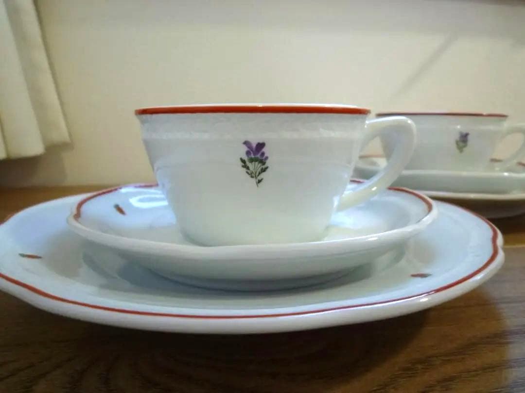 ジノリ ボンジョルノ ストロベリー カップ＆ソーサー トリオｘ2