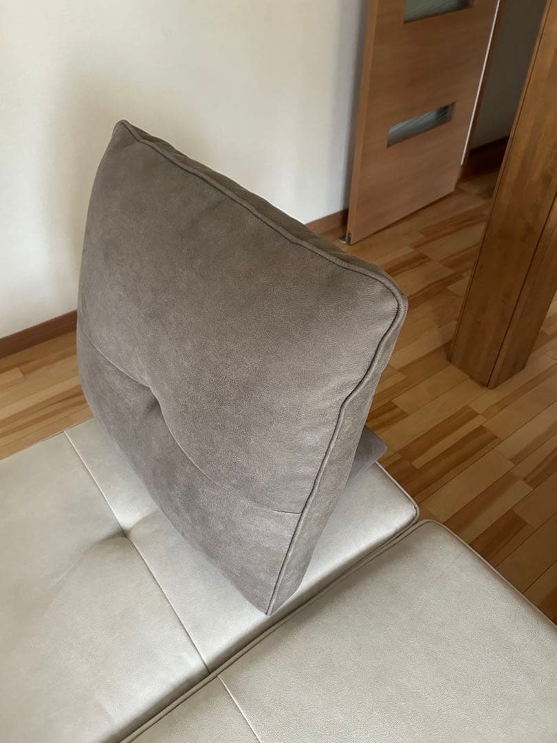 値下げ！アルフレード 背当てクッション 座椅子　ヨーロピアングレー