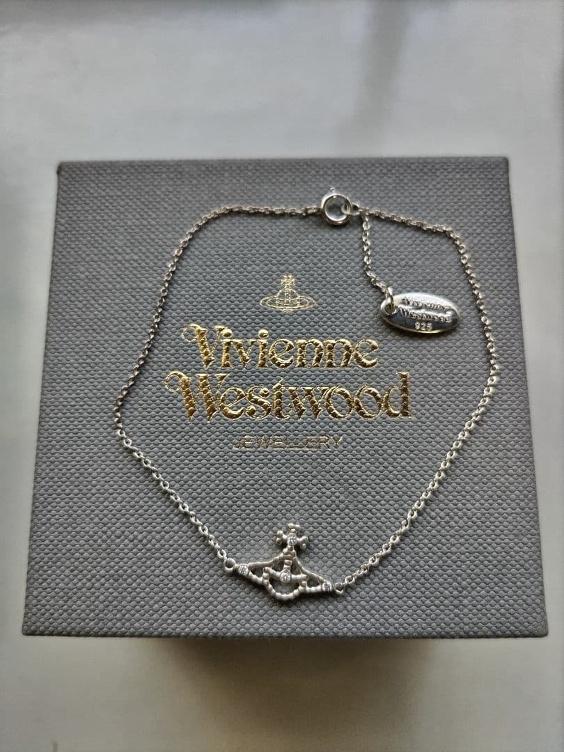 未使用品 Vivienne Westwood シルバーブレスレット