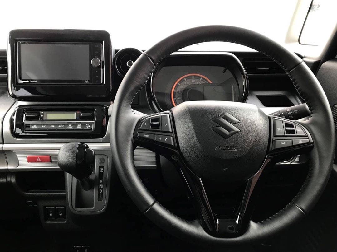 スペーシア　インテリアパネル　４点セット　ピアノブラック　スペーシアギア