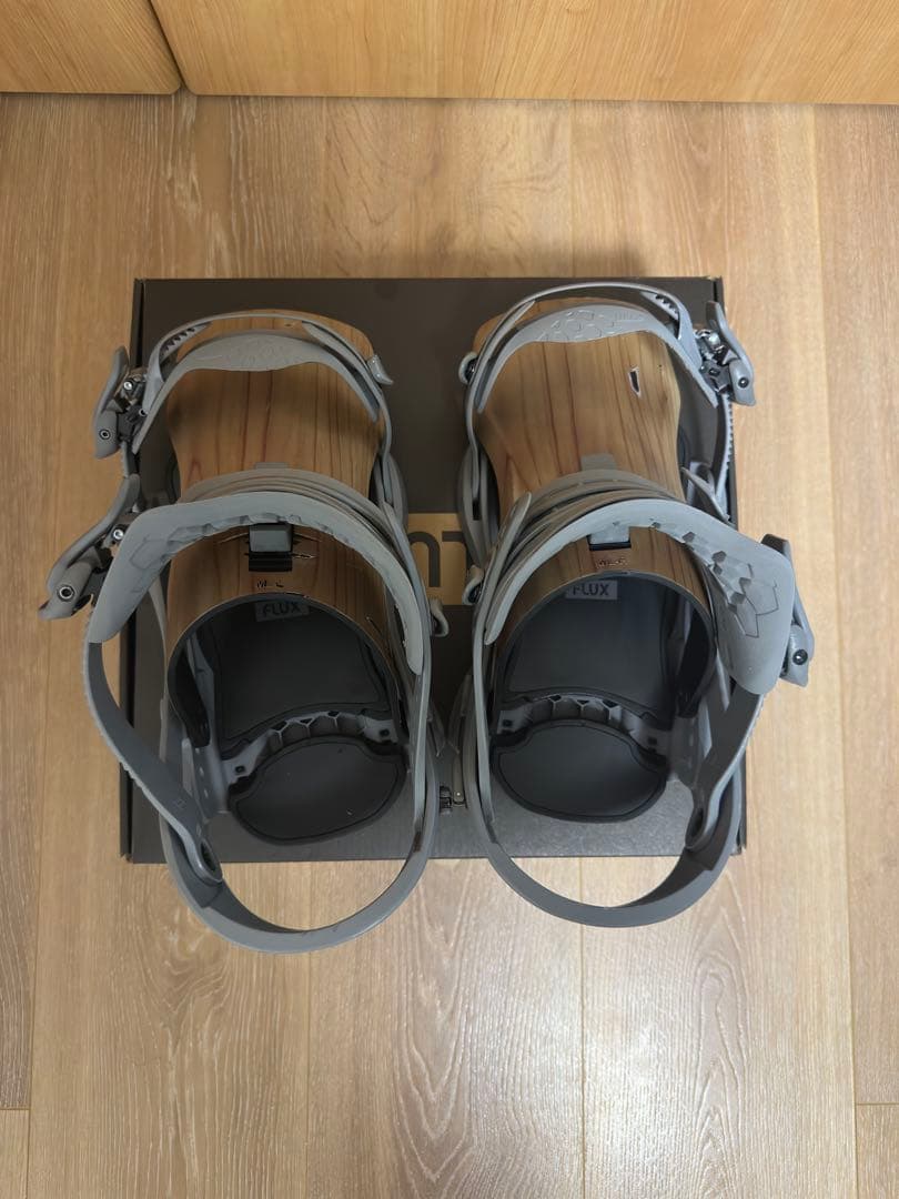 23-24　FLUX　XF　フラックス　エックスエフ　Mサイズ