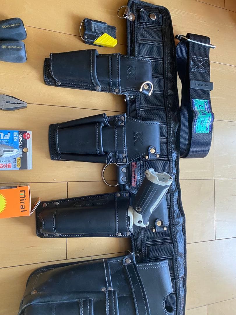 早い者勝ち・黒金腰袋道具1式