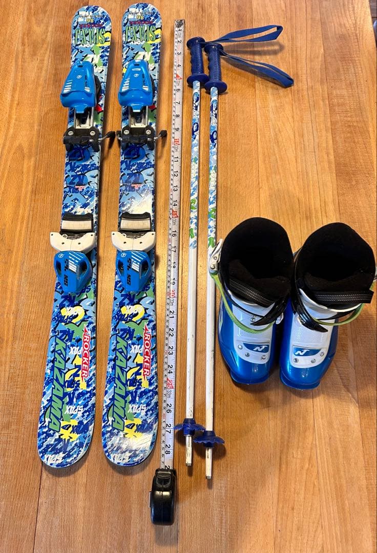 スキー板　ブーツ19.0センチ　ストック3点セット