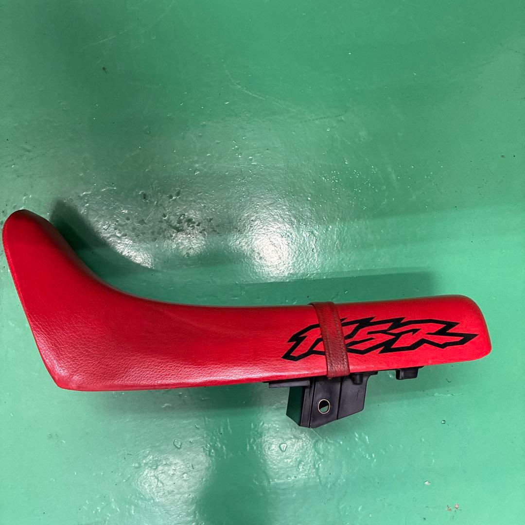 ホンダXLR 125Rシート