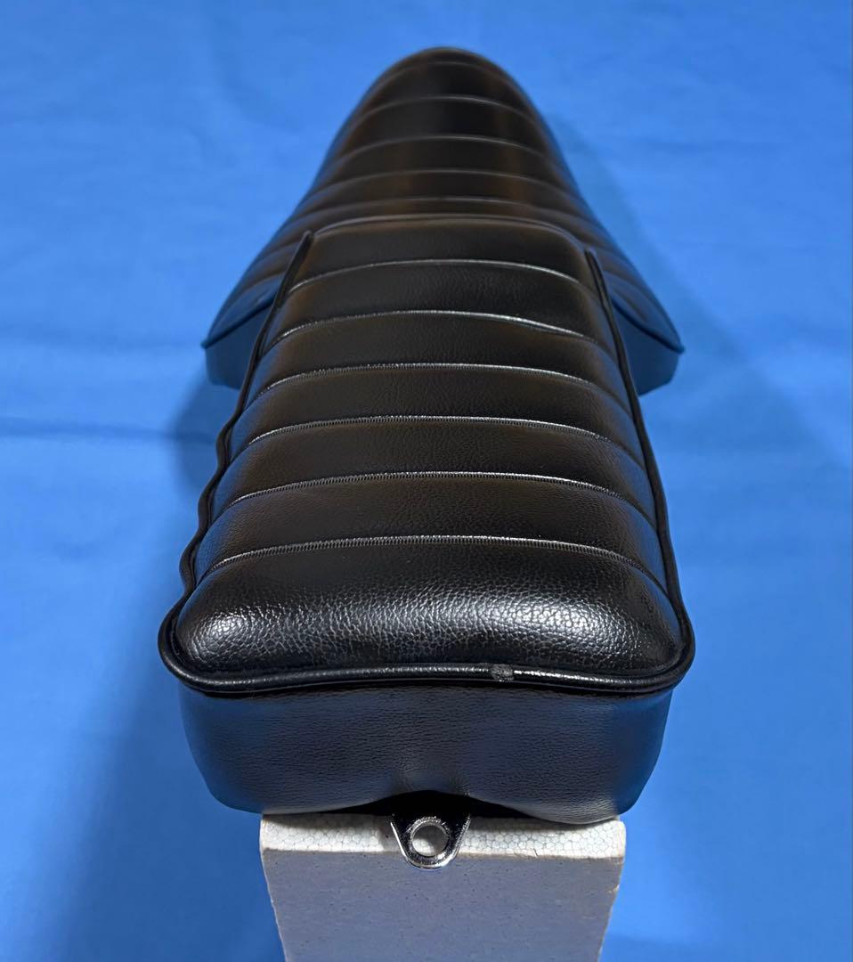 ハーレー　スポーツスター用　シート　〜03