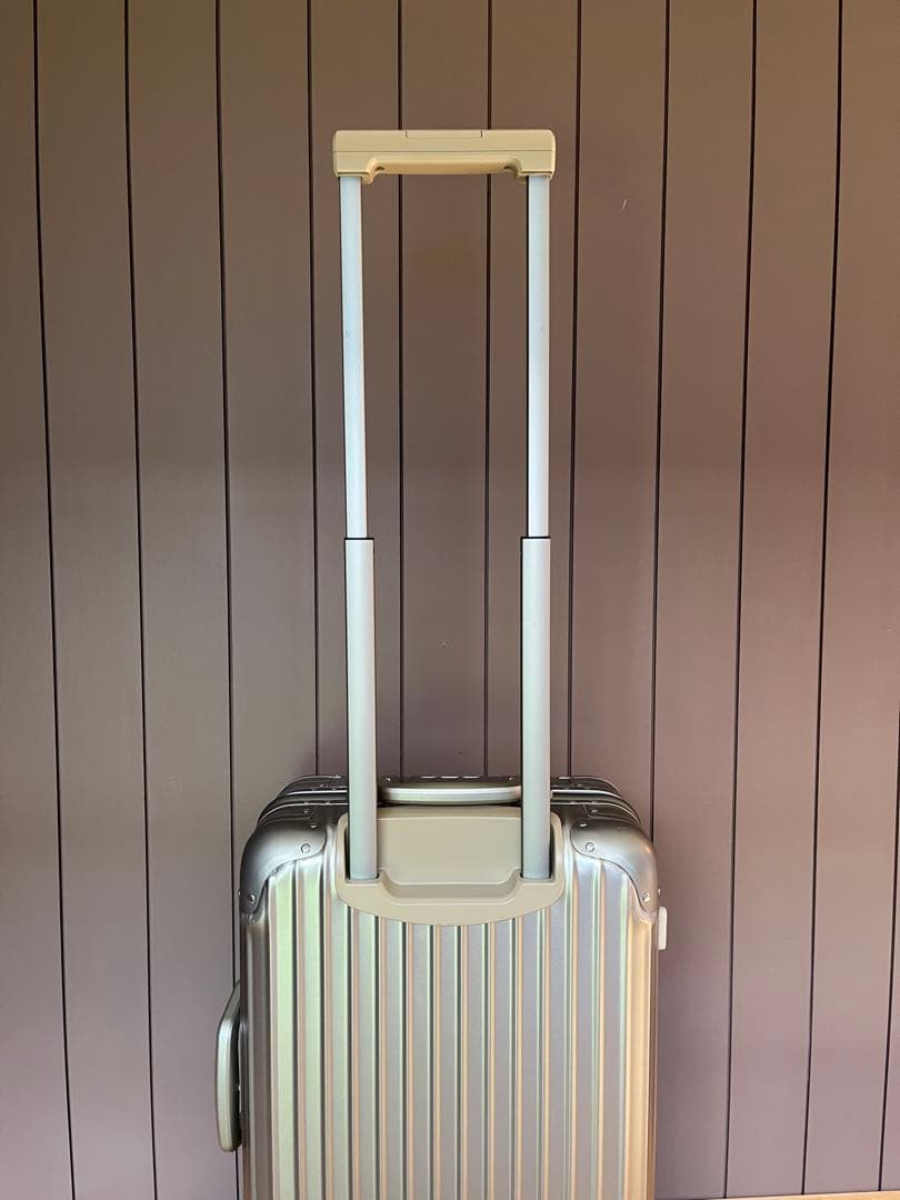 【極美品】 トパーズ チタニウム 4輪 リモワ スーツケース