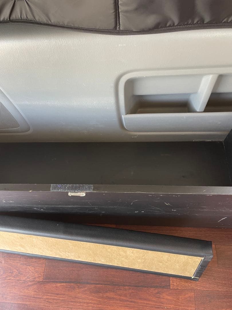 ハイエース200系　CRAFTPULS製ベットキット