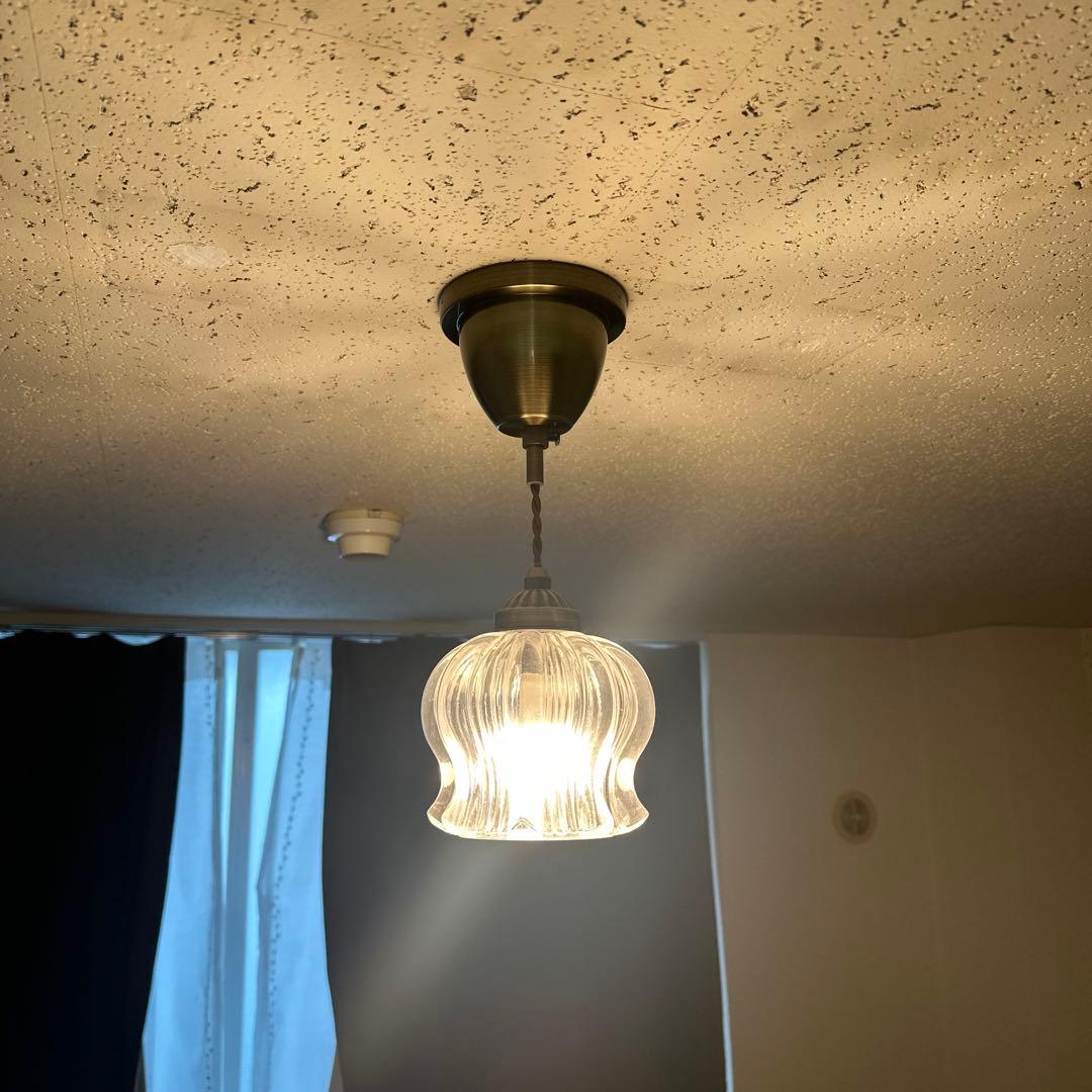 新品未使用フラワーシェイプ ペンダントライト