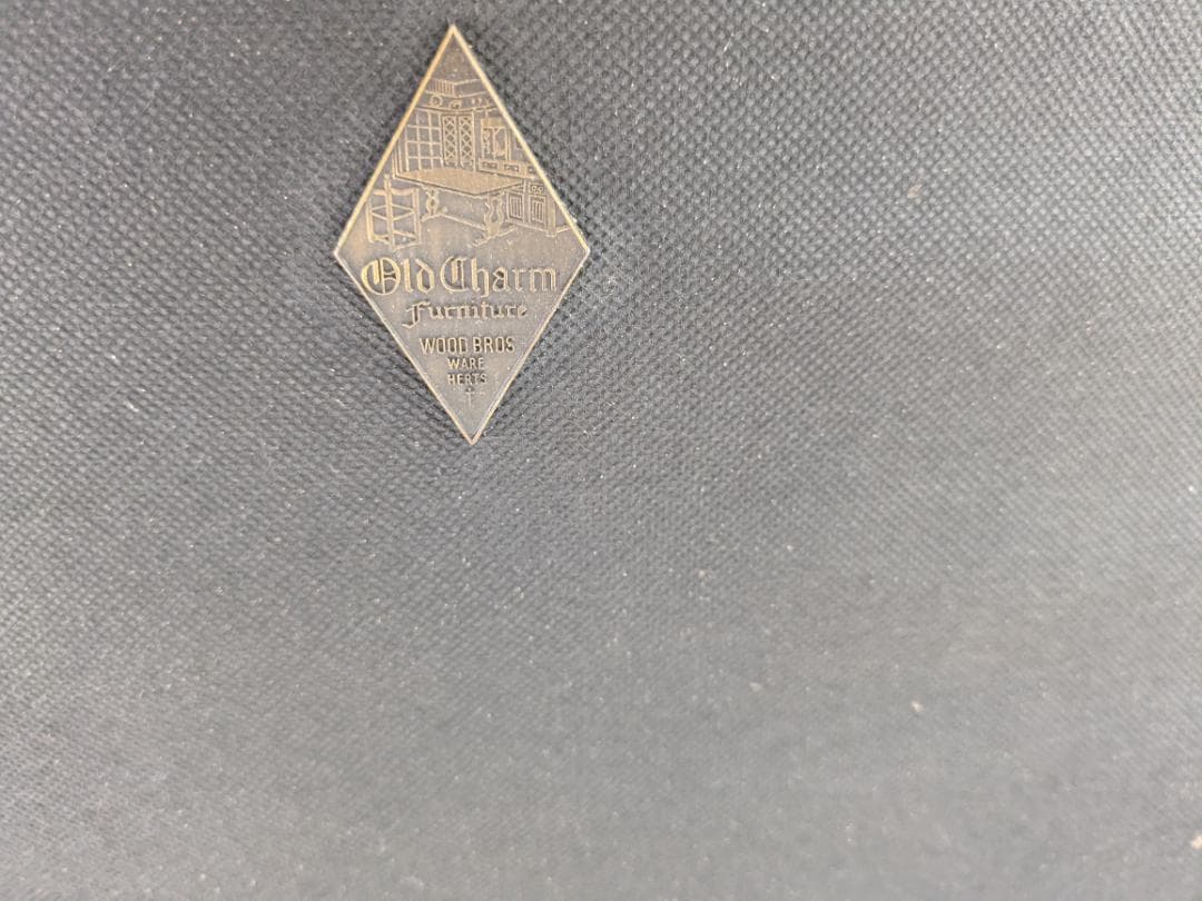 357　オールドチャーム 椅子　アンティーク　英国家具　鋲打