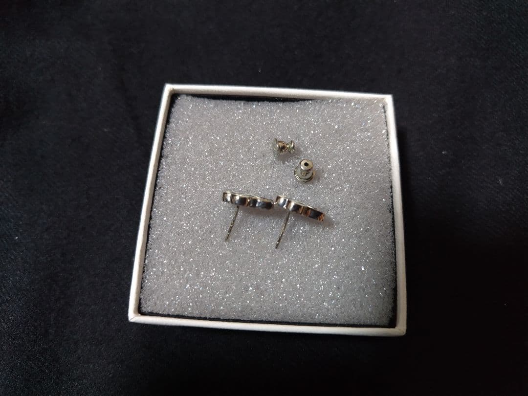 CHANEL　シャネル　カメリアピアス