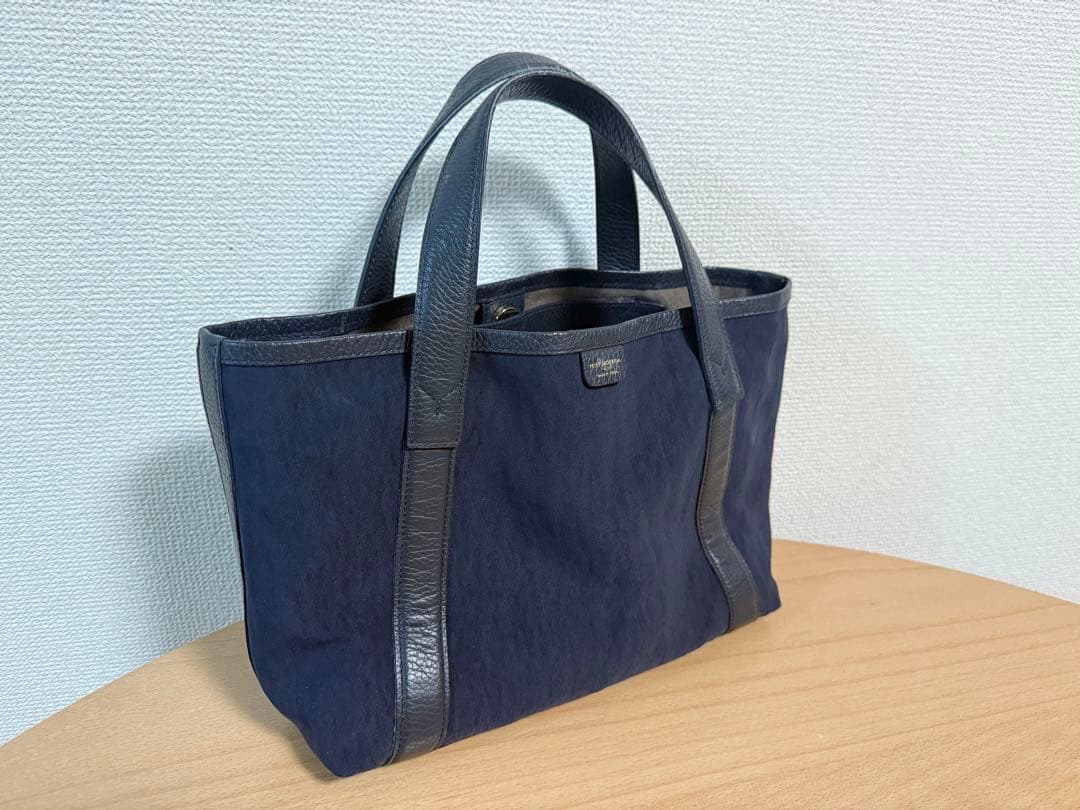 ペッレモルビダ ミニトートバッグ TE011N ネイビー