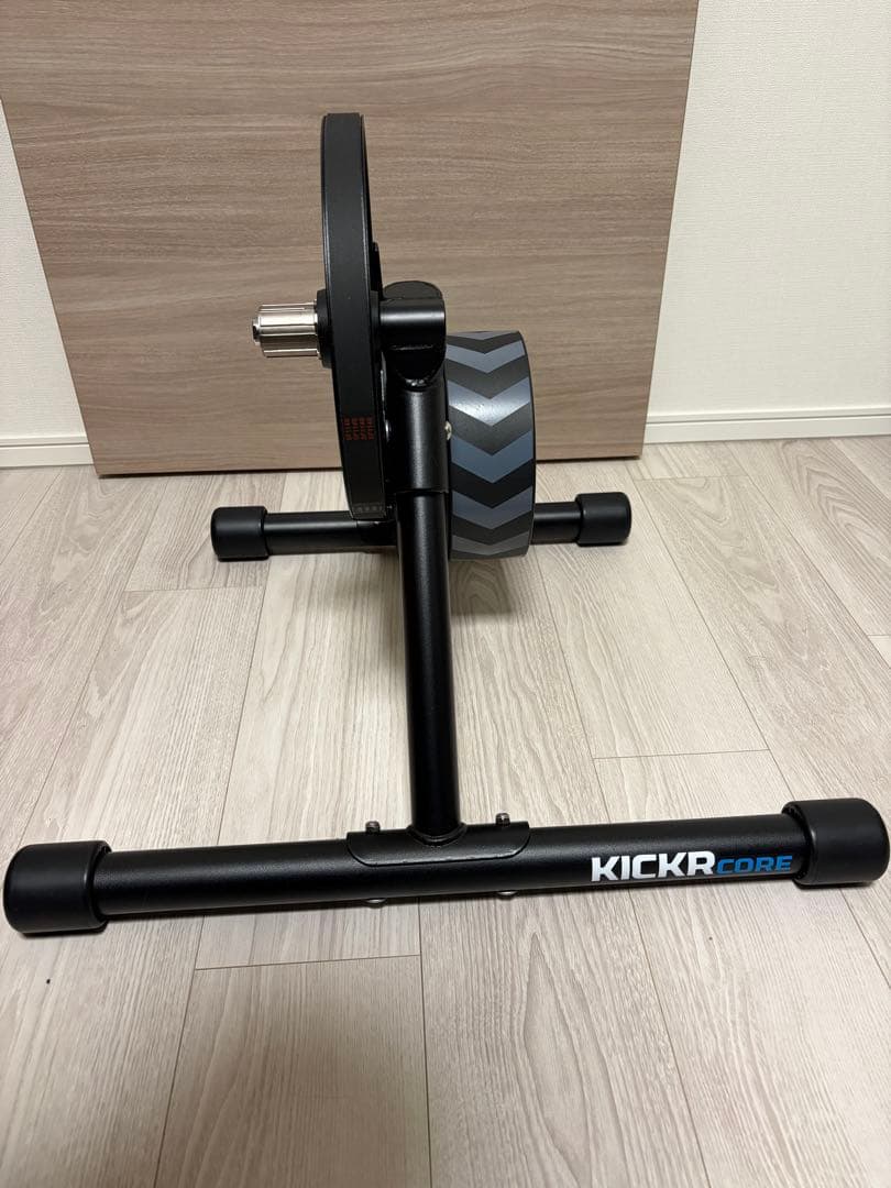 Wahoo KICKR CORE ローラー台