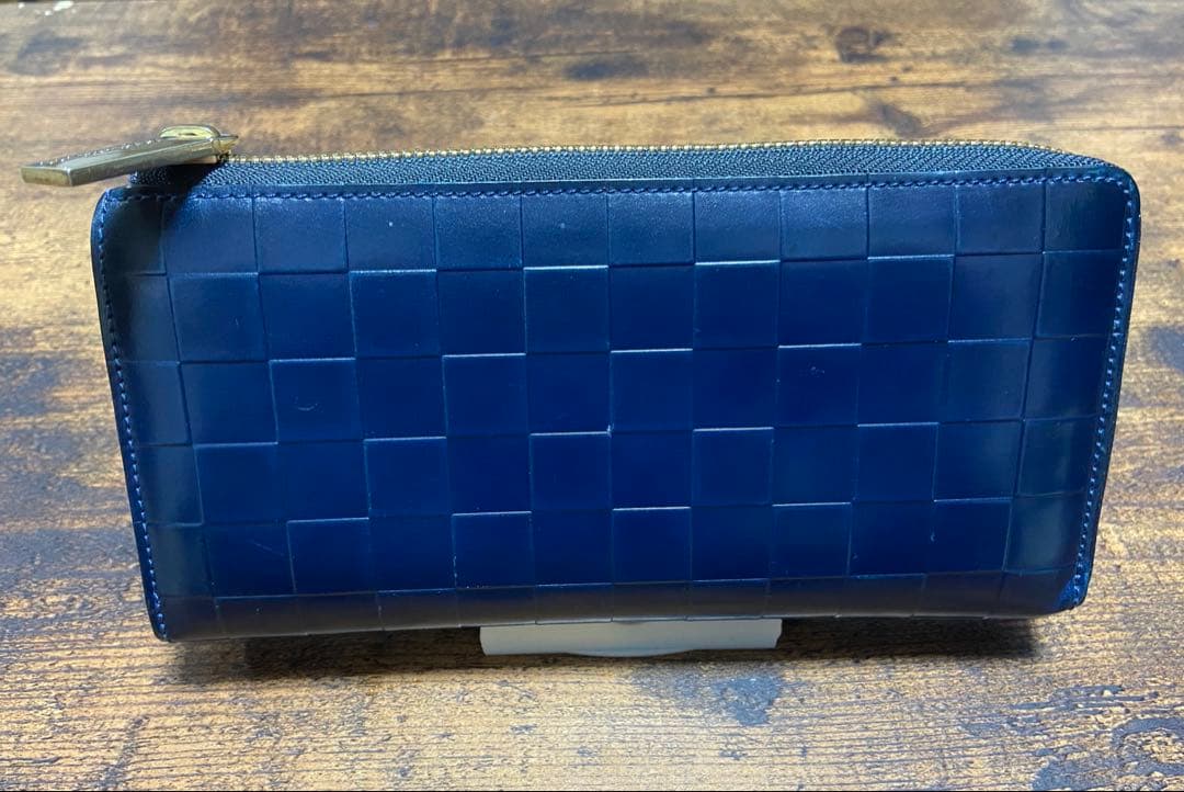 COCOMEISTERチェスボード・クイーン　ラウンド長財布 メンズ コードバン