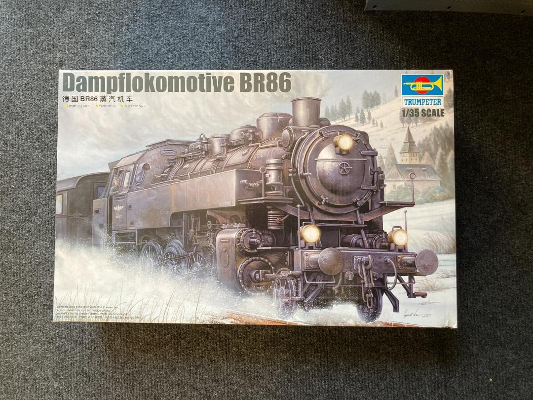 TRUMPETER 1/35 BR86型蒸気機関車