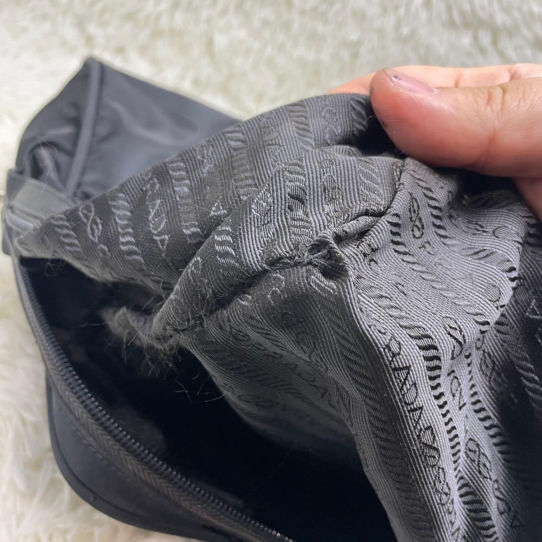 PRADA プラダ ハンドバッグ ナイロン 三角ロゴ ボーリングバッグ 鍵付き