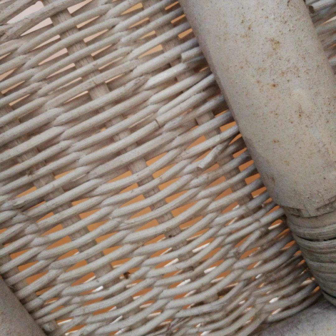 A ホワイトラタン編み込み椅子　籐家具