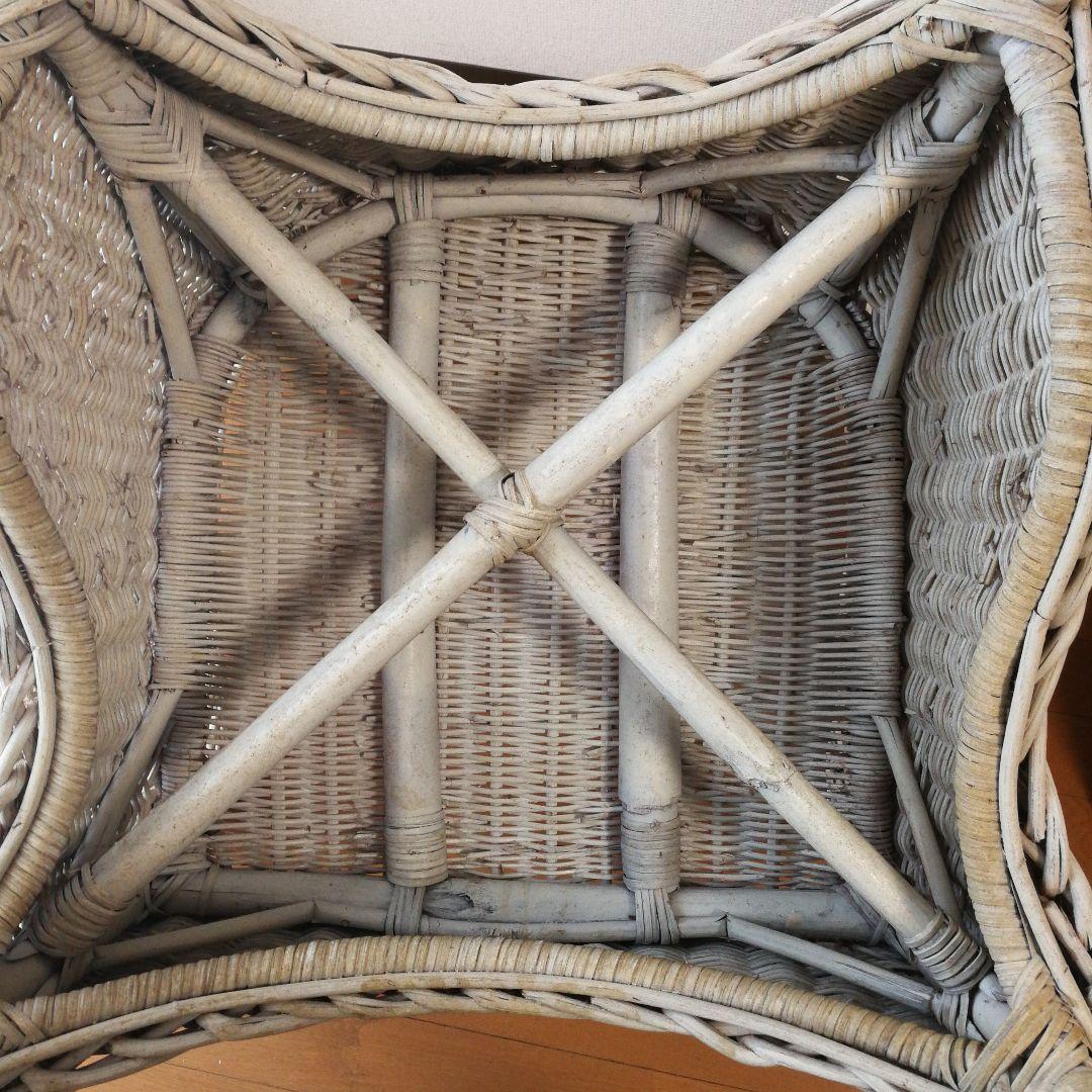 A ホワイトラタン編み込み椅子　籐家具