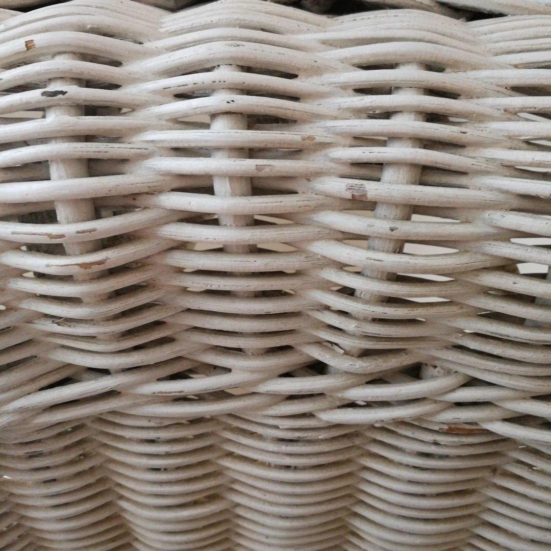 A ホワイトラタン編み込み椅子　籐家具