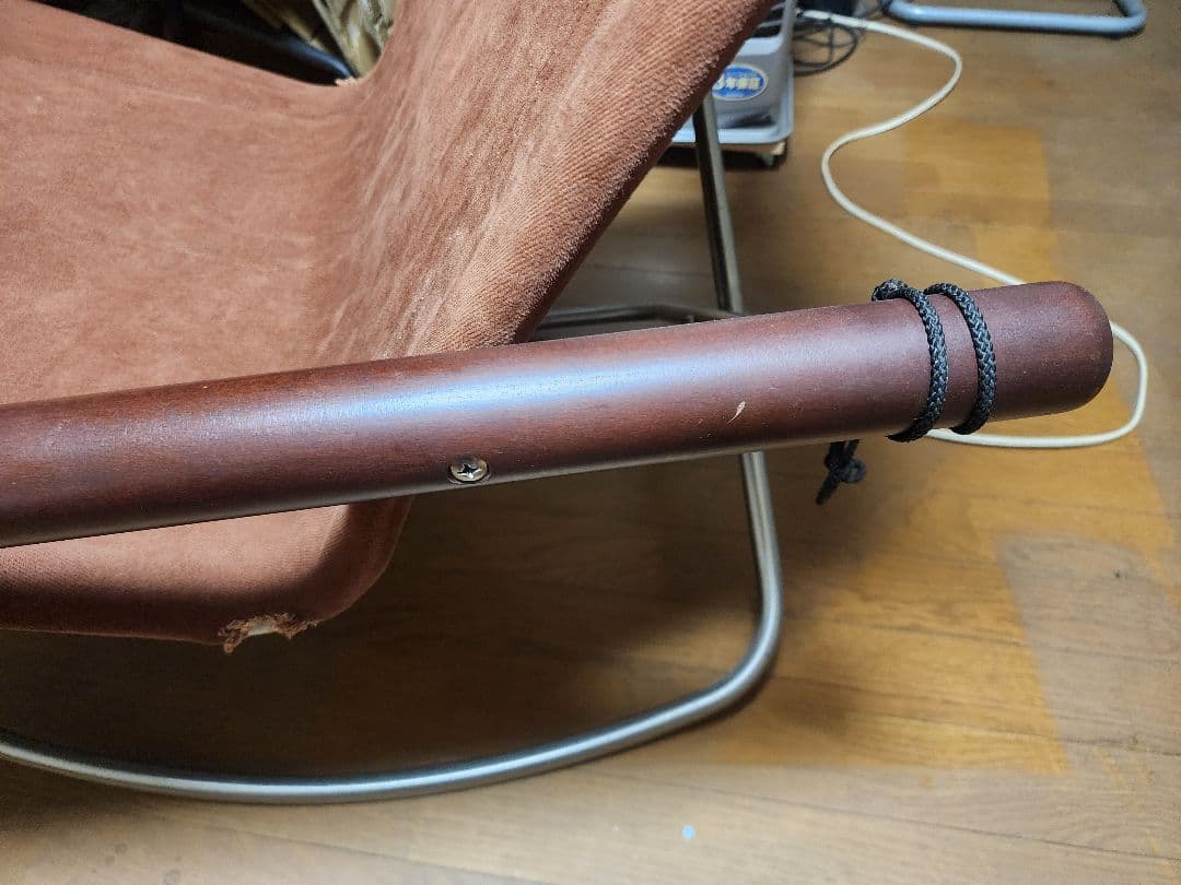 ニーチェア ロッキング