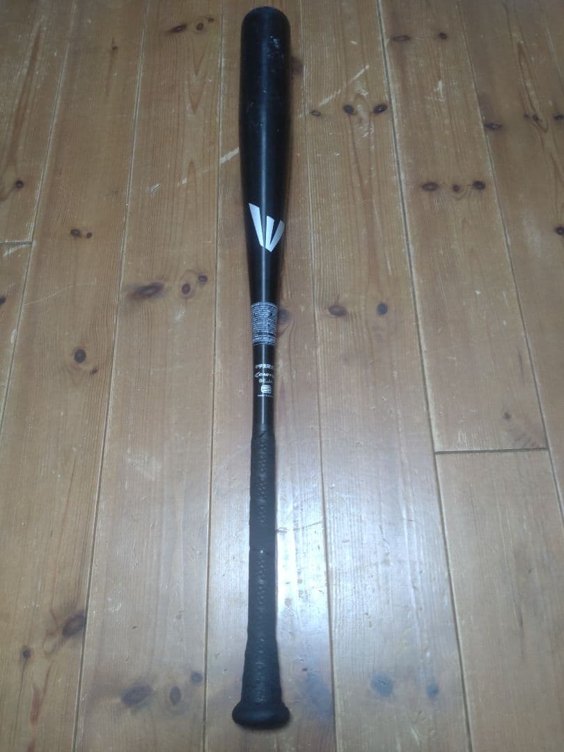 中学硬式用 イーストン BLACK MAGIC 82cm 760g
