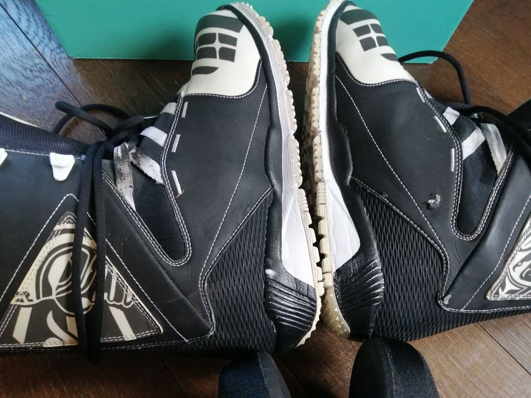 N*8様 【期間限定オークション値下げ中】ナイキ スノーボードブーツ Nike