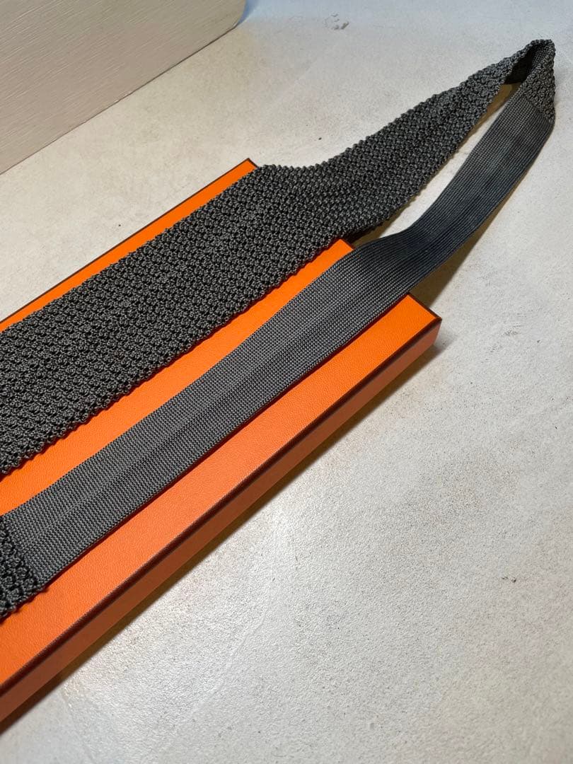 【新品未使用】HERMES グレー ニットボウタイ 成人式向け