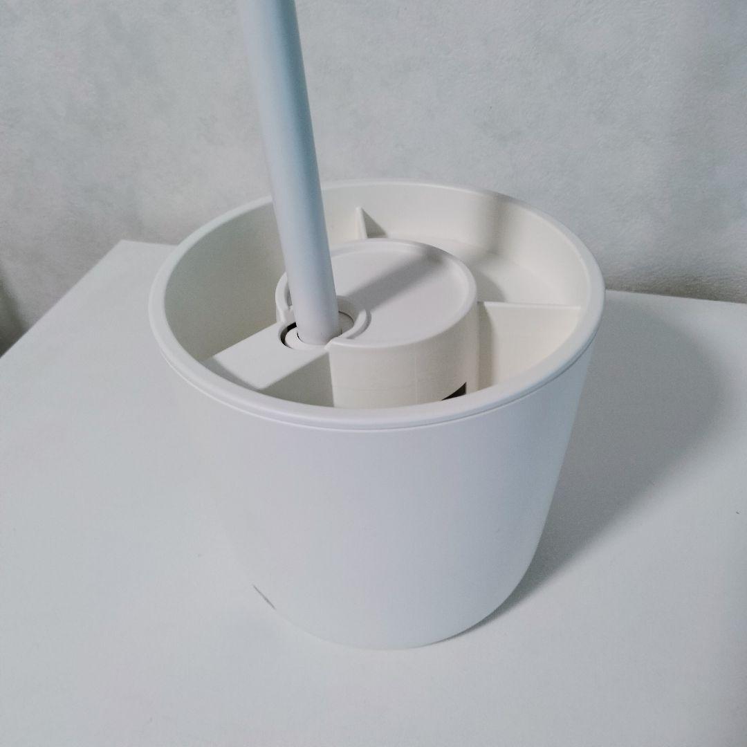 バルミューダ　デスクライト　ホワイト　 L01A-WH 655