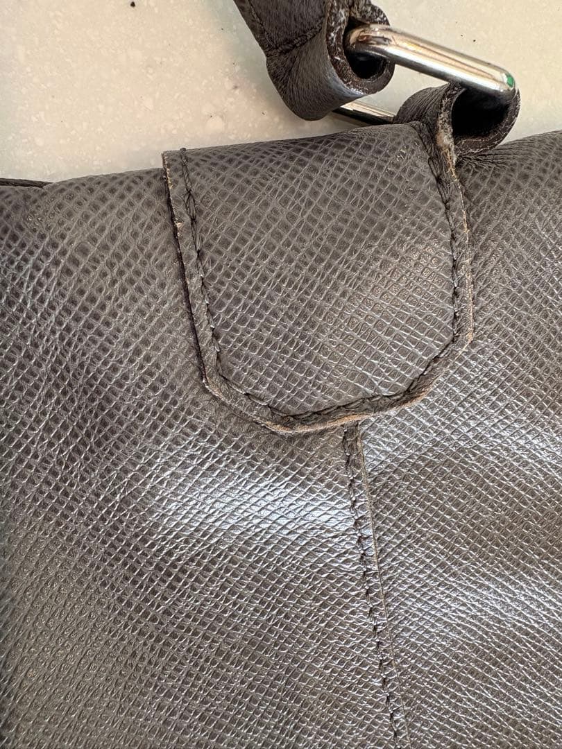 LOUIS VUITTON グレー メッセンジャーバッグ