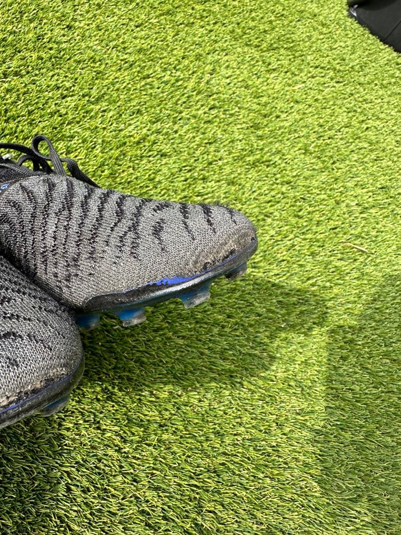 ナイキ NIKE ファントム GX エリート AG-PRO(ブラック×ブルー)