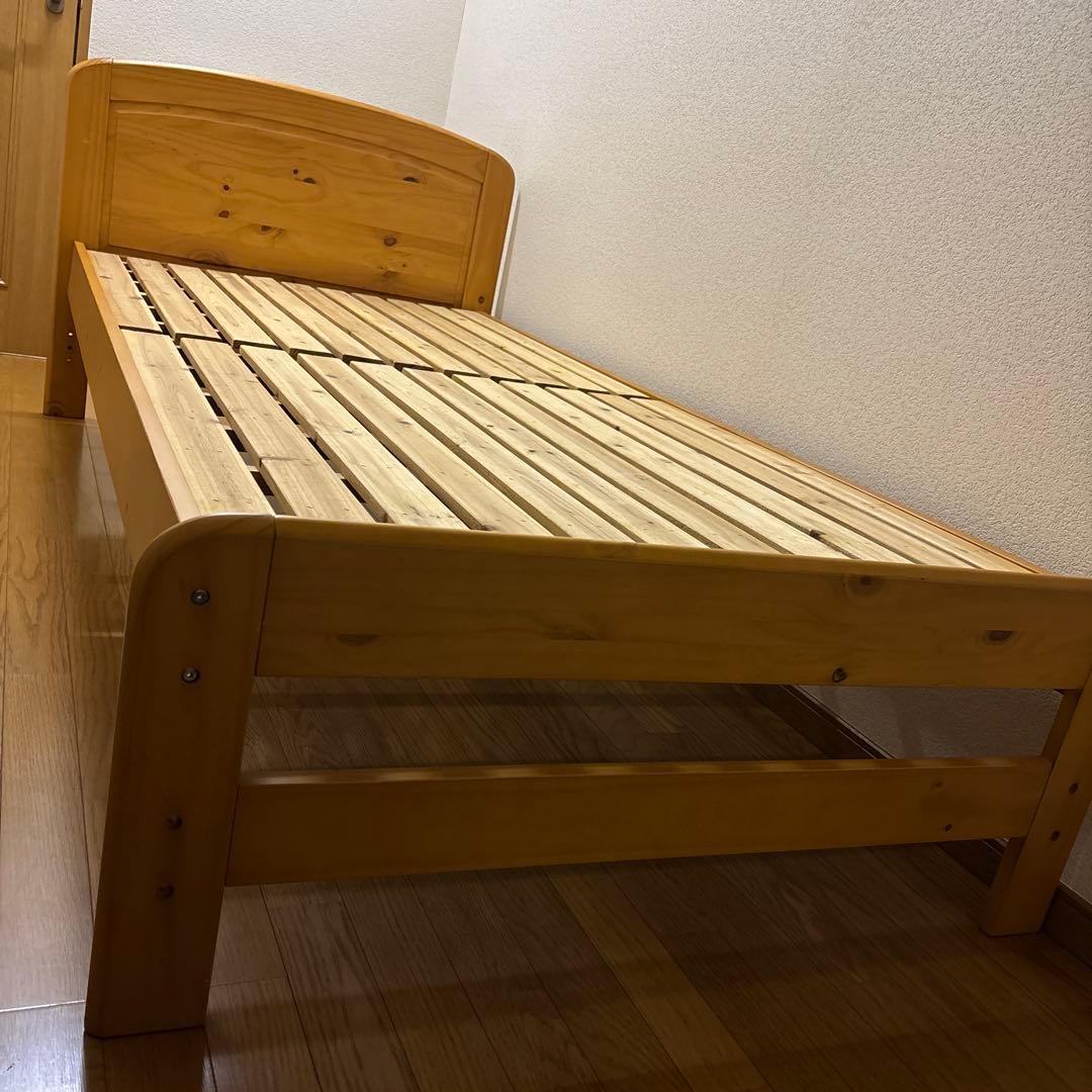 ニトリ　シングルベッドフレーム