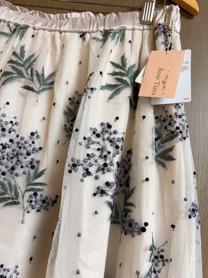 新品タグ付☆ローズティアラミモザ刺繍チュールフレアースカート大きいサイズ46