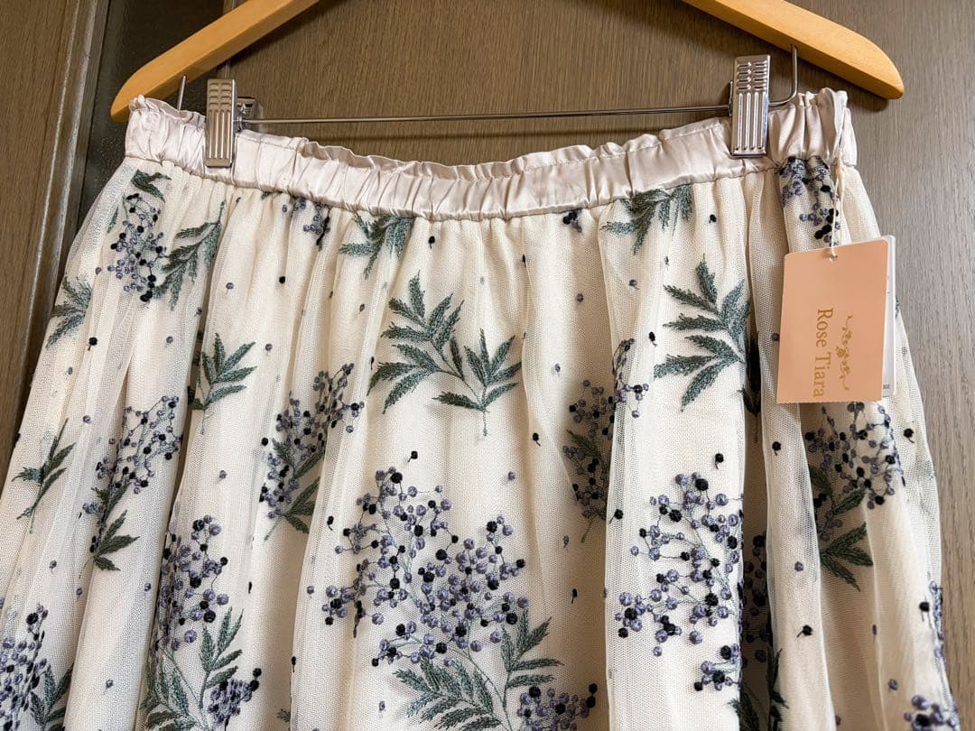 新品タグ付☆ローズティアラミモザ刺繍チュールフレアースカート大きいサイズ46