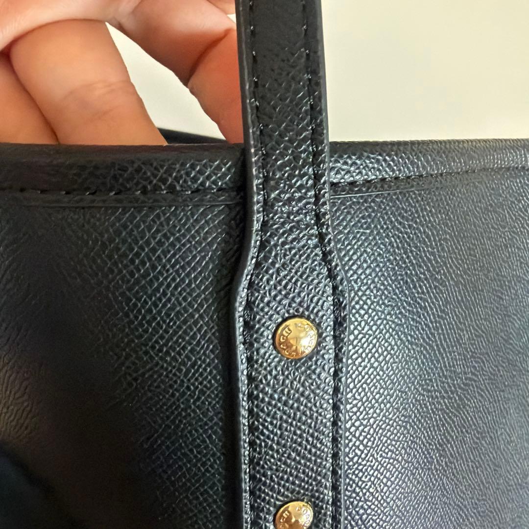 極美品 コーチ トートバッグ ブラック F58846 チャーム付き 保存袋付き