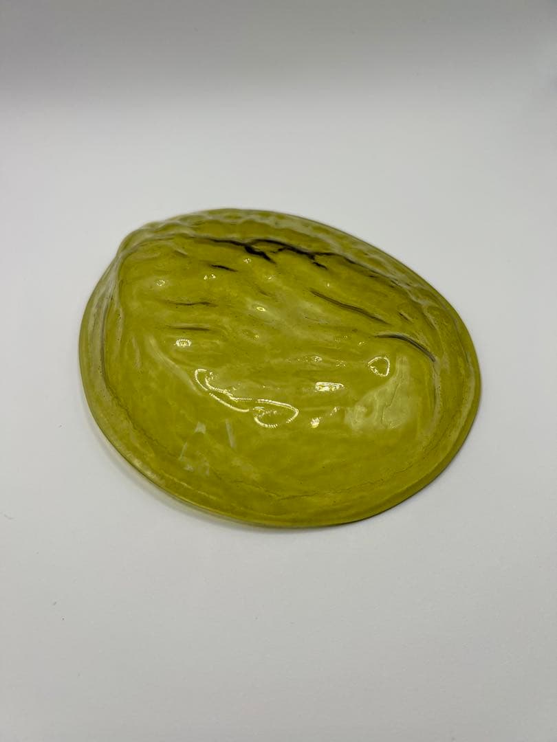 江戸ガラス　型吹きガラス　あわび型皿　黄色　ギヤマン　ビードロ　和ガラス