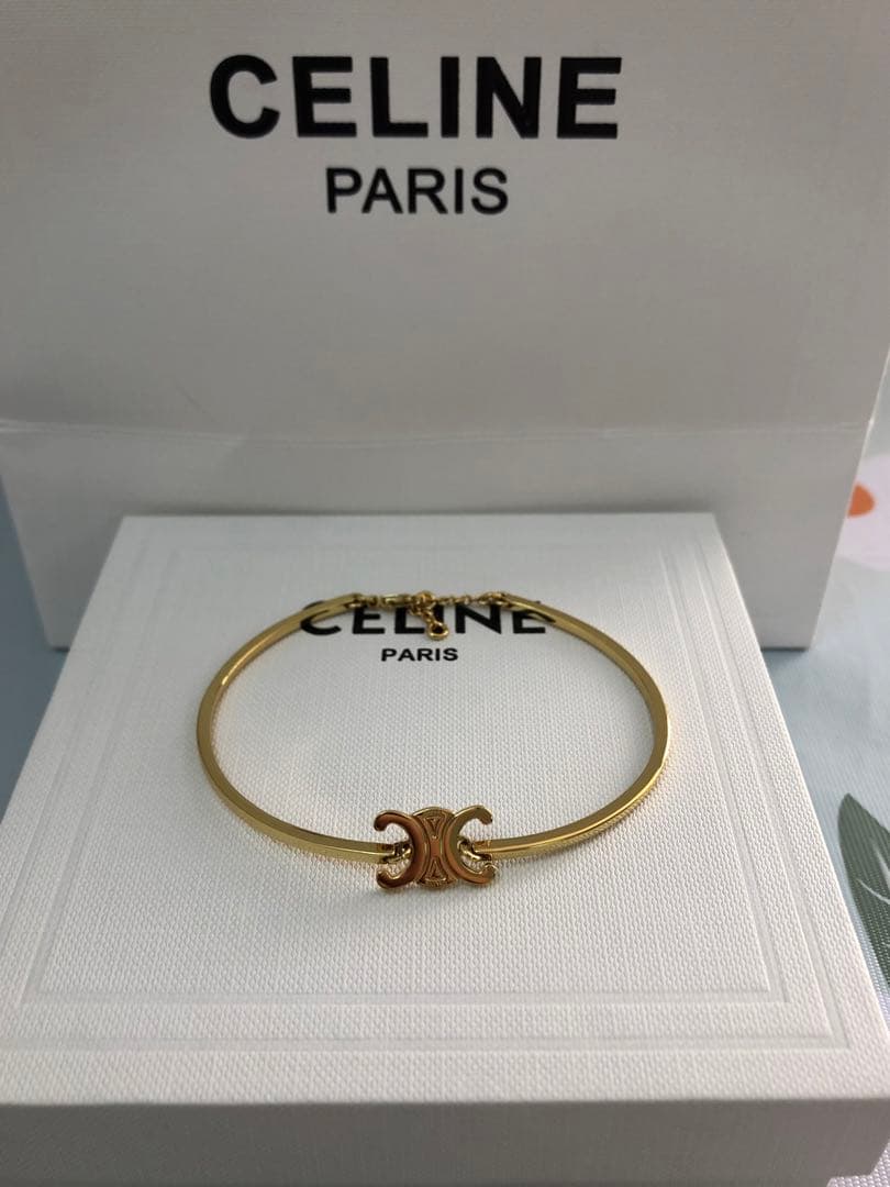 セリーヌ トリオンフ アーティキュレート ブレスレット　金色　超美品