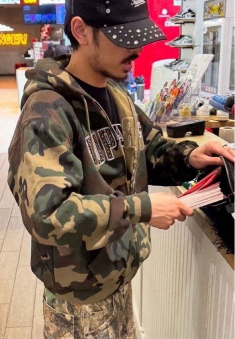 Supreme× B.B. Simon camo ジップパーカー