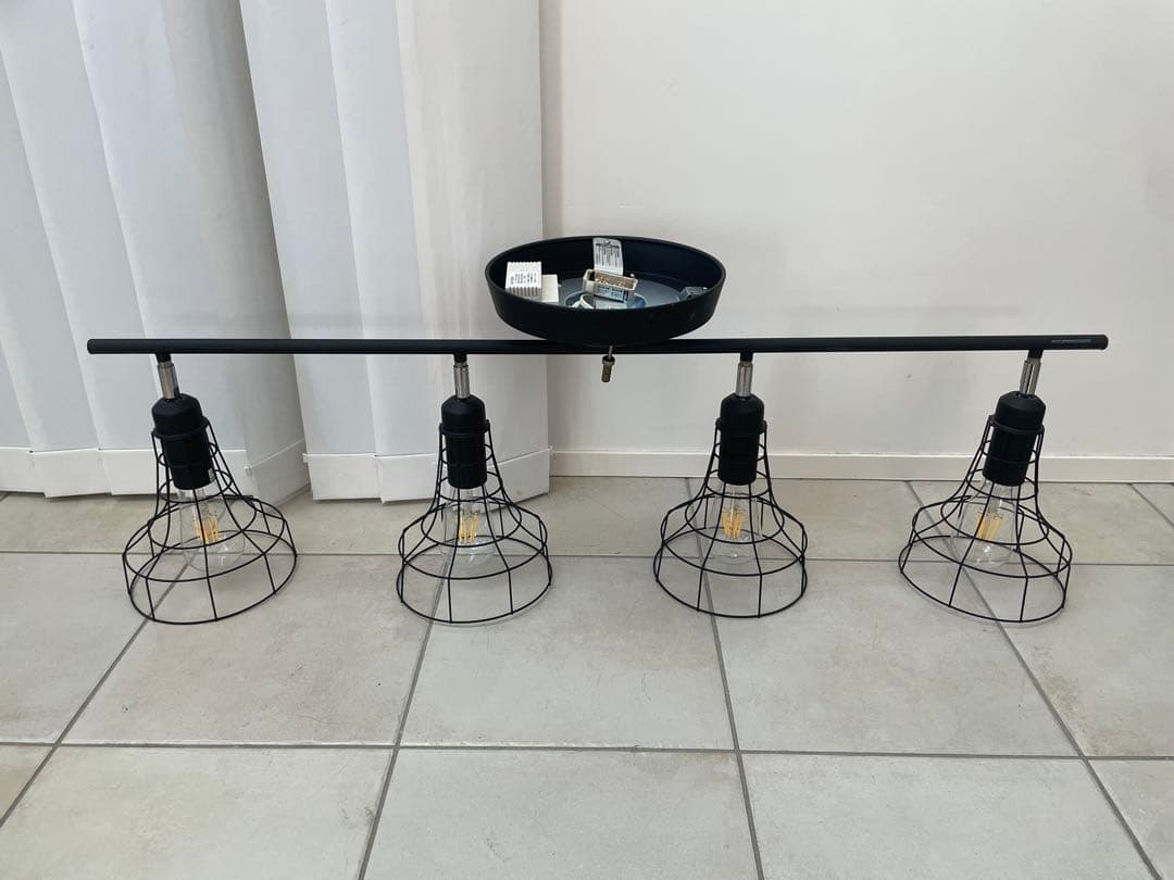 アートワークスタジオ インダストリアル 4灯シーリングライト 自在 ブラック黒1