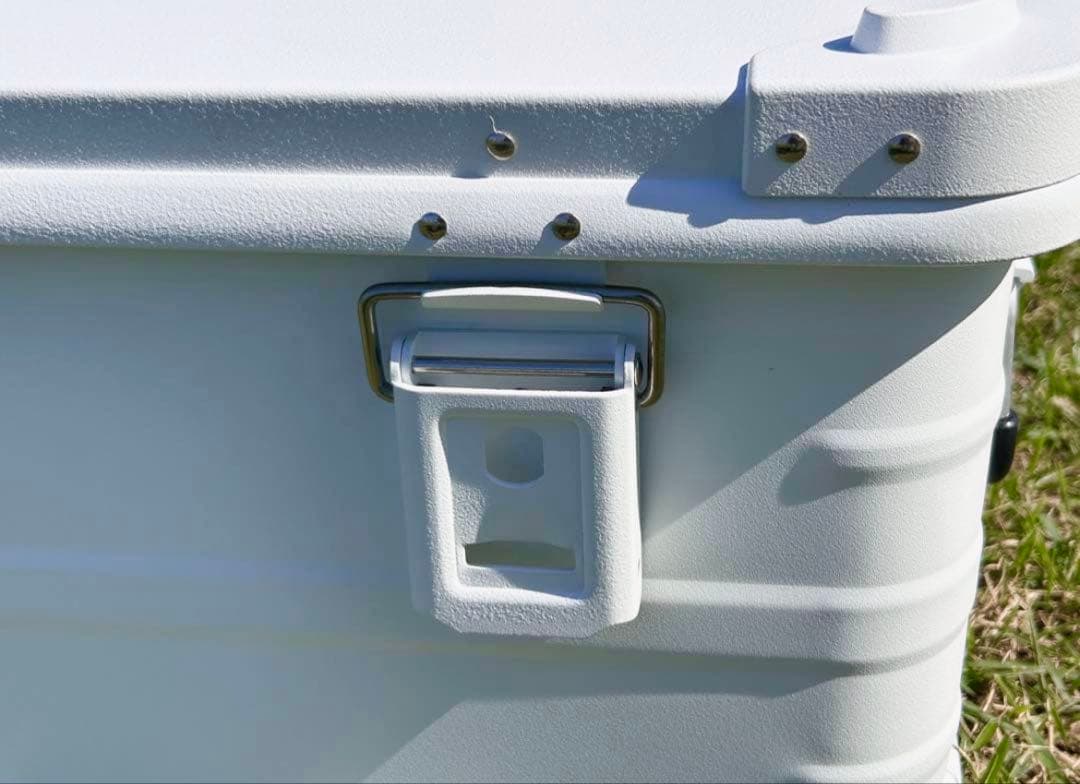 マットホワイト　スタッキング コンテナボックス　30l アウトドア　限定1点