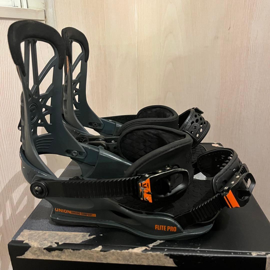 UNION FLITE PRO Mサイズ ブラック/グレー/オレンジ