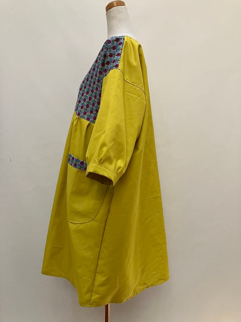 ミップウ　ハンドメイドエプロン　保育士　幼稚園教諭　介護士　七分丈