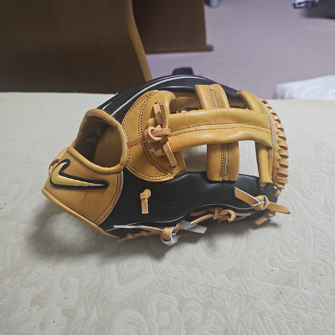 Nike 軟式グローブ 黒/黄