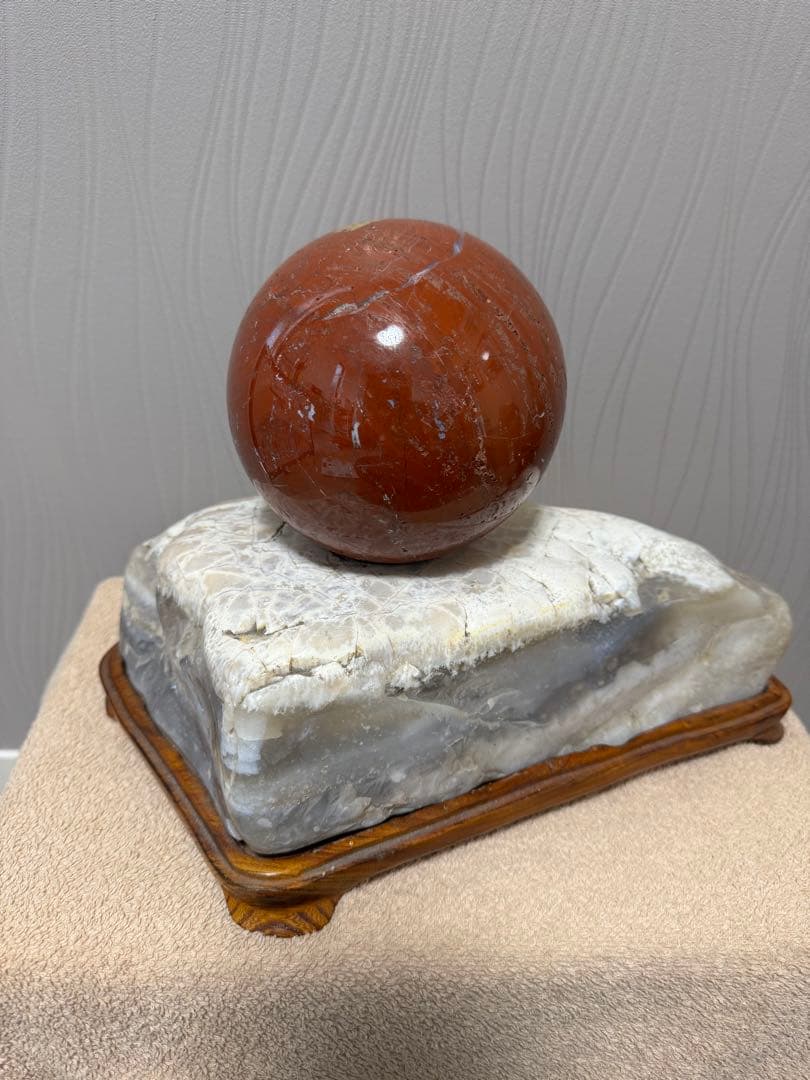 佐渡産赤玉石　国産天然石　台座付き　風水　希少　鑑賞石　玄関置物　8.3キロ