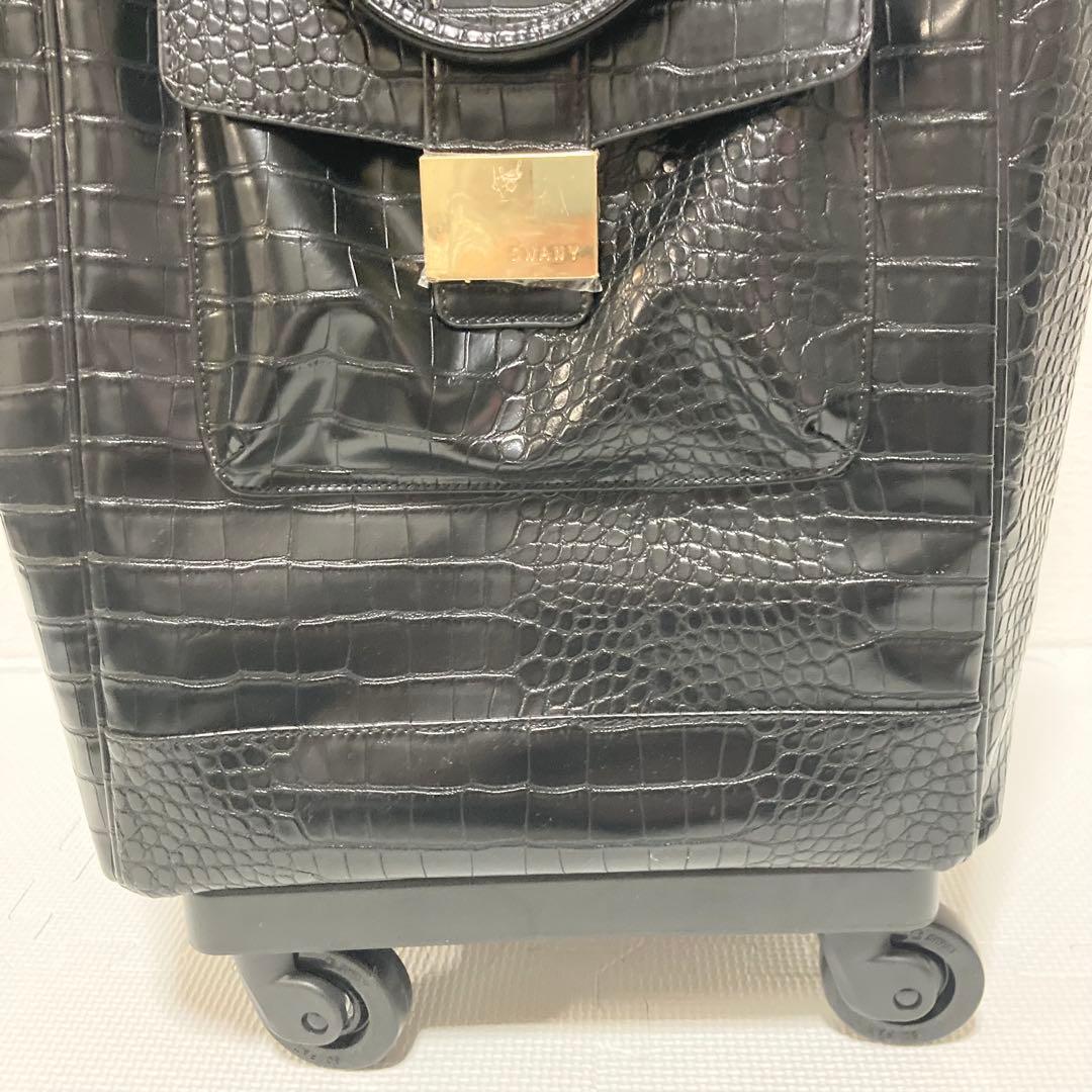 【未使用】SWANY キャリーバッグ 黒 クロコ型押し 4輪