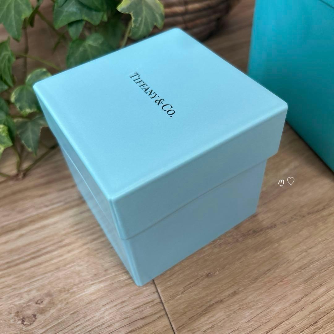 ティファニー　ボーンチャイナ製ブルーボックス　陶器小物入れ　インテリア　オブジェ